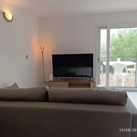Apartment Vue Plein Centre Du Lavandou